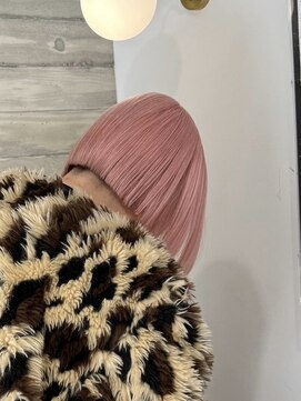 ヲタク(wotaku.) ペールピンクホワイトピンク暖色カラートリプルカラーミニボブ