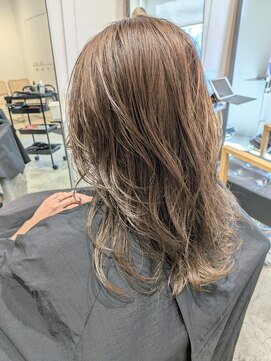 ナンバースリー 溝の口店(Number Three) ベージュ【N°3溝の口】