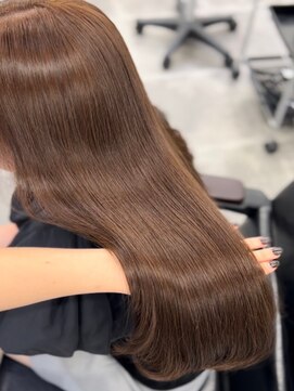 ペレ 栄 アネックス(PELE栄ANNEX) 韓国 くびれロング レイヤー ワンホンヘア 小顔前髪