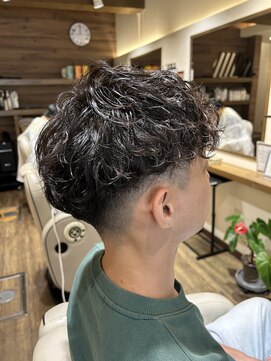 ニーズヘアー(Needs hair) スペインカール