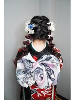 ドッツ(Dots.)&nbsp;【Dots.】成人式・卒業式・ヘアセット・着付け