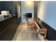 カリーズ(KULLY's)の雰囲気（【清田区／お子さんOK】退屈せずに休める空間もございます♪）