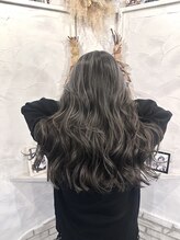 カカフロントオブザミラー(KaKa front of the mirror) 海外ハイライト