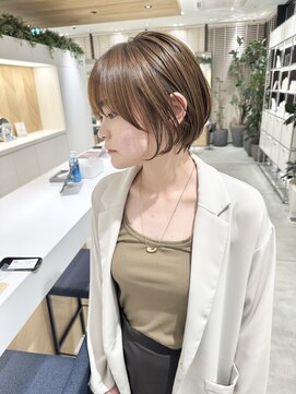 stair : case ginza7【ステアケース】 前下がり丸みショートボブハイライトカラーまとまるショートボブ