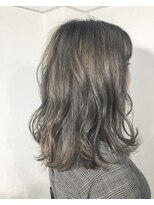 アンフィドットドゥルドゥ(AnFye.dueldo)&nbsp;【AnFye.dueldo】Aラインセミディ × シルバーカラー