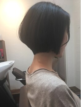 【千駄木・白山・本駒込】でオシャレな女性らしいショート・ヘアをご希望でしたら、hair salon yodaka に☆