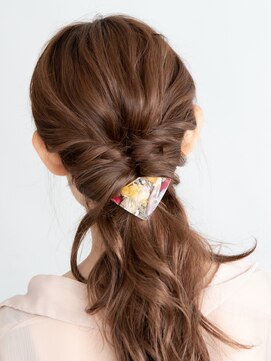 ヘアーサロン ラフリジー(Loufreasy) ローポニーテールヘアアレンジ♪結婚式や二次会のお呼ばれヘア♪