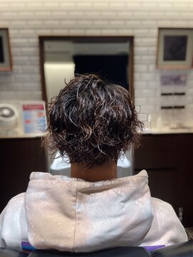 エヌドットバーバー ギンザ(N.BARBER GINZA) ツイストスパイラル/バーバースタイル/七三分け【銀座】<理容室>