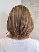 【大須賀晴江】ベージュ インナーカラー ローライト ボブ