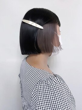 ヘアー アレス(hair ales) ●インナーカラーアイスグレージュ 切りっぱなしボブ