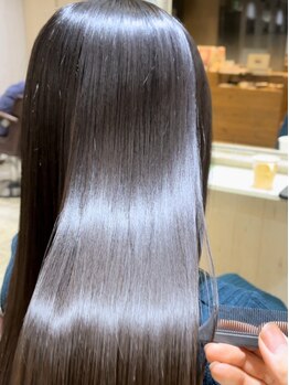 ティアラ 桜木町(TIARA)の写真/髪質に合わせた髪質改善酸性ストレートでクセ毛・うねりをしっかり解消！柔らかな質感の艶めく美髪へ♪