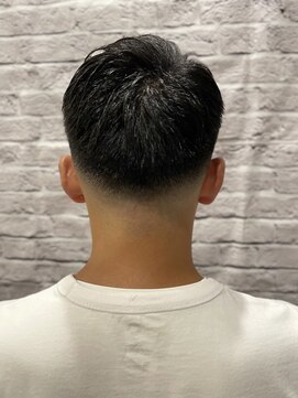 グレイスフル バーバープラチナム 六本木店(Graceful Barber platinum) フェード/スキンフェード/メンズショート/アップバング/バーバー