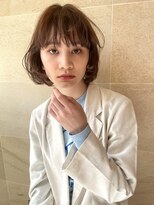ボブレイヤー・ベージュ・顔周りカット・銀座日比谷20代30代
