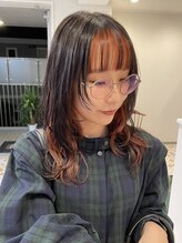 【インナーカラー】のインナーカラーはケアブリーチを使いダメージレスで思い通りの色に！