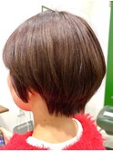 大人女性必見！大人前下がりショートヘア