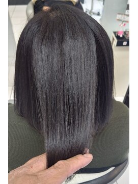 ヘアースタジオ ジェイワン(hair studio J ONE) 強い癖毛のエアーストレート