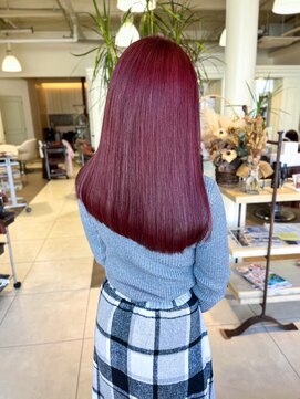 オブジェ シエル(obje't ciel) 【obje’t ciel】チェリーレッド×丸みロング【暮石　唯】