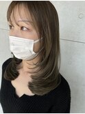 ミディアムレイヤー×オリーブベージュ