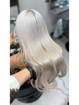 ベレーザシェルト(Beleza scelto) 15687ブリーチ＆ダブルカラーホワイトブロンドハイトーンカラー