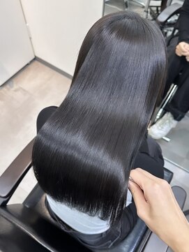 シンカ(shinka) アッシュグレーカラー＋髪質改善ストレート