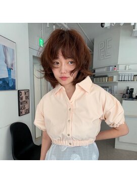 ペレ 原宿(PELE) ダブルカラー/ケアブリーチ/羽エクステ/原宿