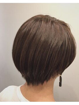 グッデイ ヘアー(GOOD DAY HAIR) センターパート ボルドー クラシカル ワンレン 大人ボブ 下北沢