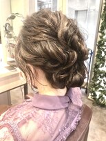 ビースリー ロア&nbsp;簡単ヘアアレンジ×パーティースタイル 2021/10/16