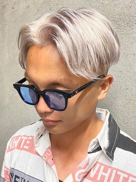 ビンゴ(BINGO) ba646ニュアンスカラー刈り上げツーブロック束感センターパート