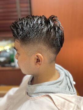 ヘアーモードキクチ 日本橋三越前店 日本橋 フェード