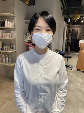 ディーエックス スリー(Dxxxx III) 大人かわいい丸みショート