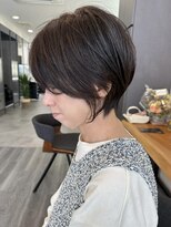 ビューエヒメ(VIEW EHIME)&nbsp;大人ラフウェーブ外ハネボブダークブラウンスウィングショート