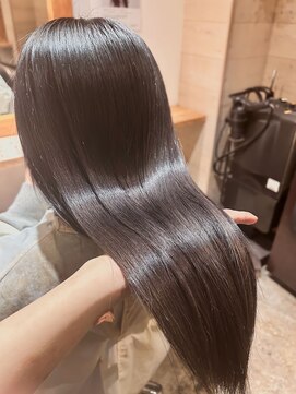 アルーシェ 新宿店(Alushe) ダークシルバー×髪質改善