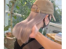 お一人お一人に合わせてカラーの選定をしていきます♪