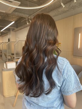 シダ(sida SAIIN) 20代波巻きウェーブスーパーロング