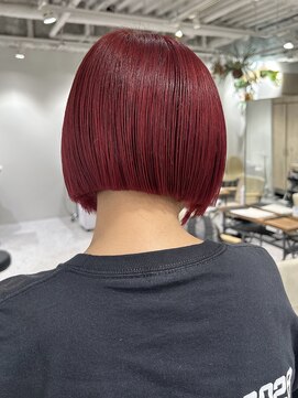 ゼストララ(ZEST Lara) ミニボブ×レッド【吉祥寺】斎藤百花