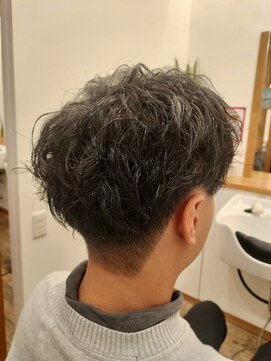 ガニメデ(GANYMEDE) スパイラルパーマ