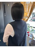 ブリーチなしグレージュ切りっぱなしボブ