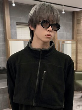 ジゼル(gisele) ダークグレー　ウルフマッシュ