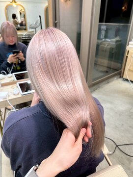 ヴァイス 新宿店(VAICE) white pink