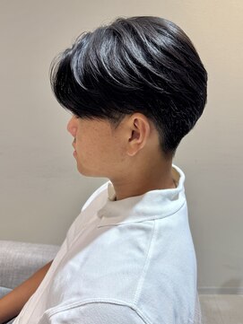 クレビアテン(CreBiA ten_) 曲がる縮毛矯正　センターパート　ニュアンスパーマ