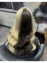 ビゼ 梅田(BIZE)&nbsp;デザインカラーをロングヘアに