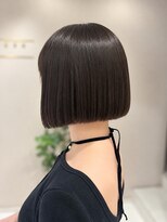 アンベリールフルー(EMBELLIR fleur)&nbsp;ツヤのあるミニボブ◎静電気の季節に。20代30代|40代