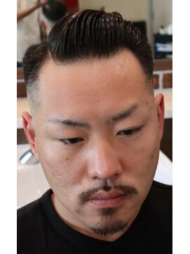 アクセプトザワールドバーバー(Accept the world barber) パートスタイル×スキンフェード