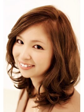 ビューティドレッセヤマノ 池袋パルコ(Beauty Dresse YAMANO) 【ミディアム】ゆるふわセミディ