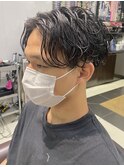 センターパート×パーマ