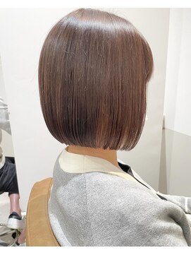 トゥルーズ(TLUUS) TLUUS似合わせカットデザインカラーアースカラーショートボブ