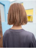 ハイトーンの柔らかいボブ