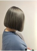 ぱつっとボブ×シルバーカラー/ぷつっとカット/ダブルカラー曳舟
