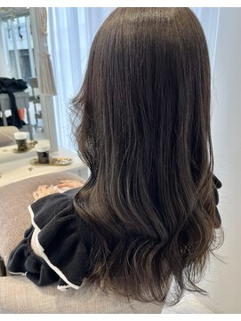 リン(Lin) 韓国巻き×グレージュカラー