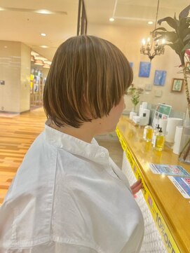 シャンプーボーイ セントラル 博多(SHAMPOO BOY central) おしゃハイライト